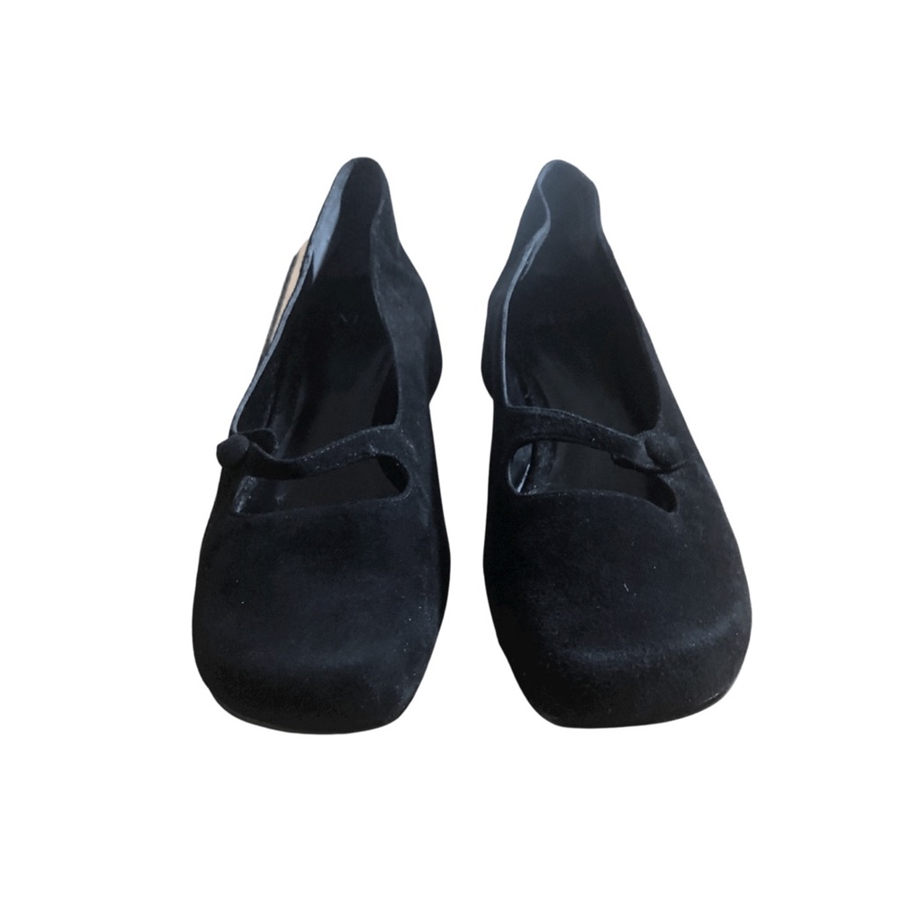 NIB Nina Suede Flats